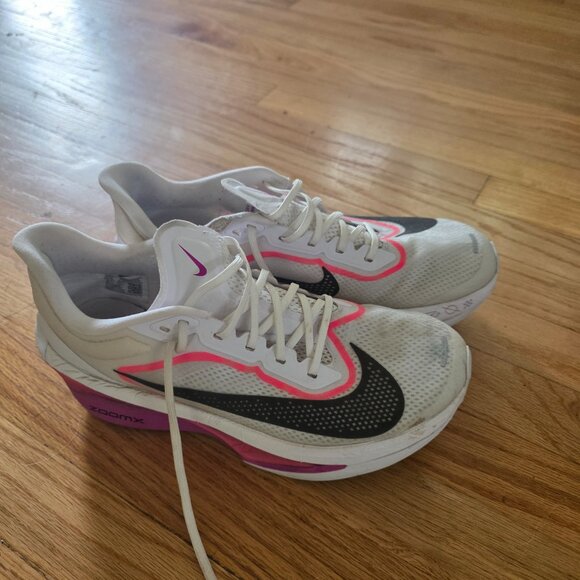 Nike Zoom Fly Running Shoes 2024 - Picture 4 of 5